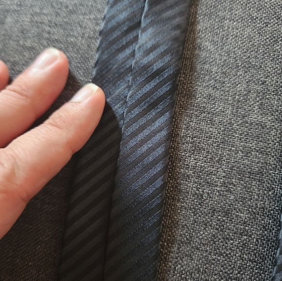 Hugo Boss Black Striped Tie 3 inches in Width - Picture 11 of 12